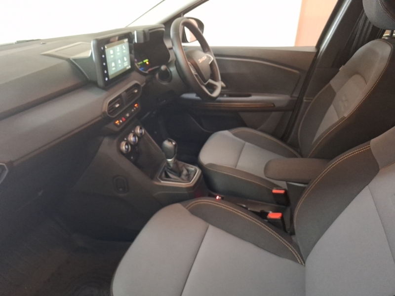 Dacia Jogger 1.6 Hev Extreme Green #5