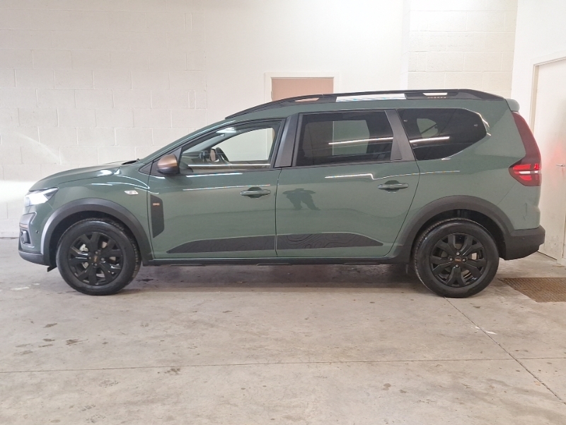 Dacia Jogger 1.6 Hev Extreme Green #4