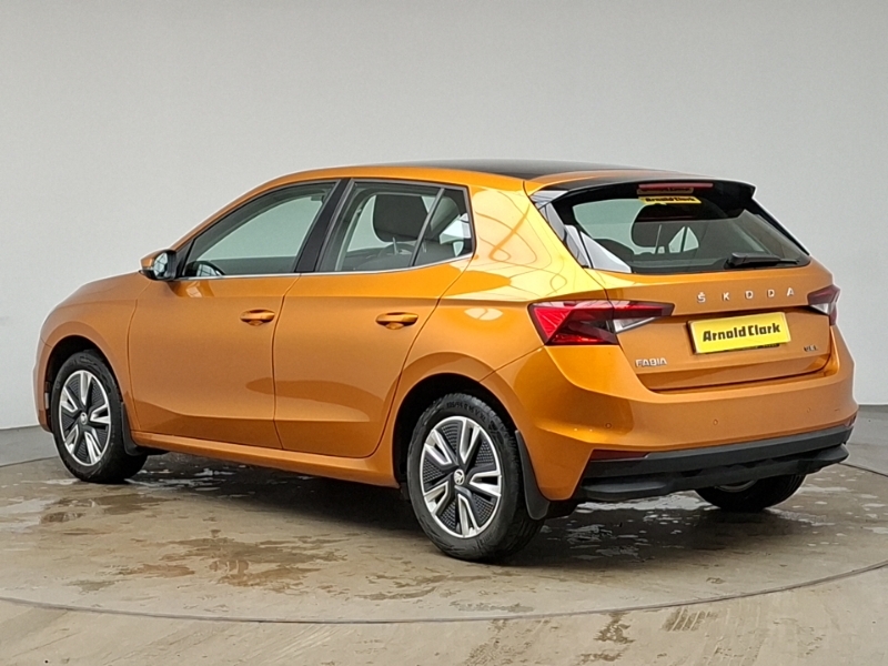 Skoda Fabia 1.0 Tsi 110 Se L PY22HKX Orange #2