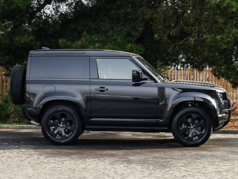 Land Rover Defender 90 3.0 D250 X-dynamic Hse 90 SB74AHJ Black #4
