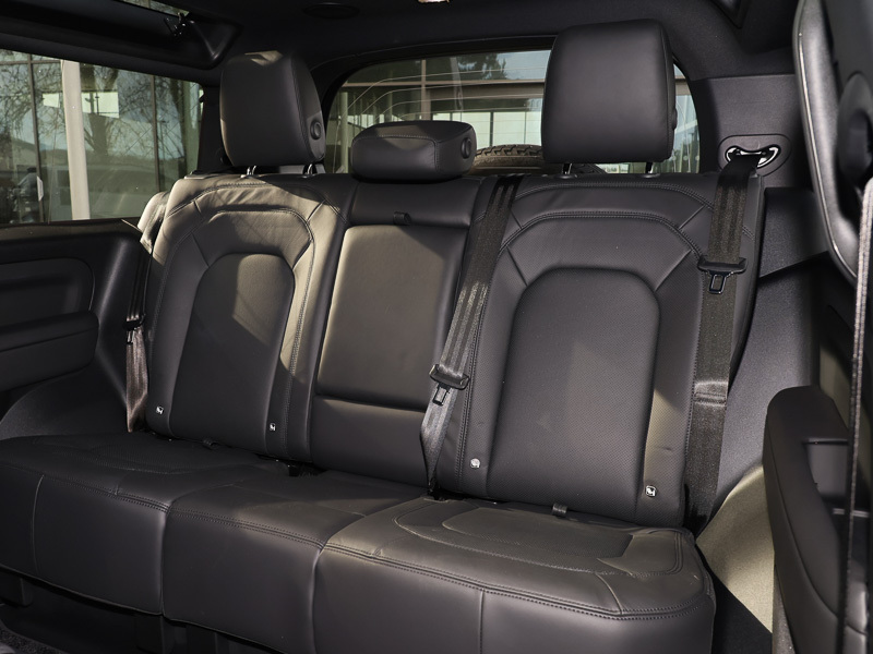 Land Rover Defender 90 3.0 D250 X-dynamic Hse 90 SB74AHJ Black #6