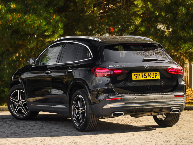 Mercedes-Benz GLA Class Gla 200D Amg Line Executive SP75KJF Black #2