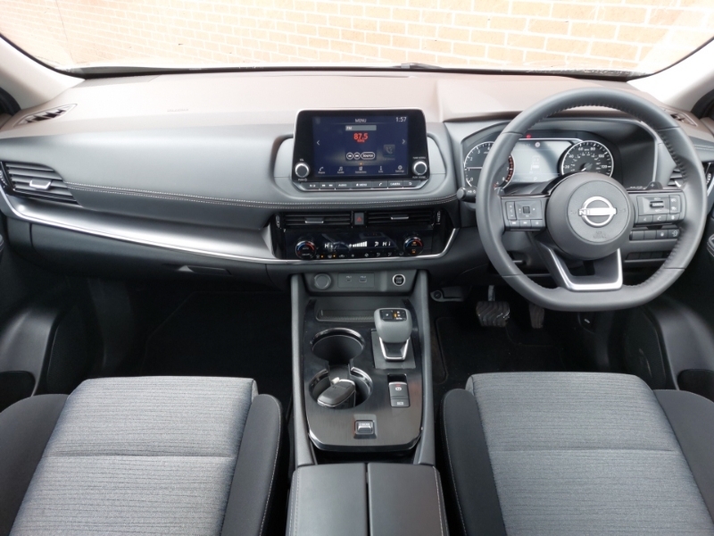 Nissan X-Trail 1.5 Mhev 163 Acenta Premium Xtronic Silver #3