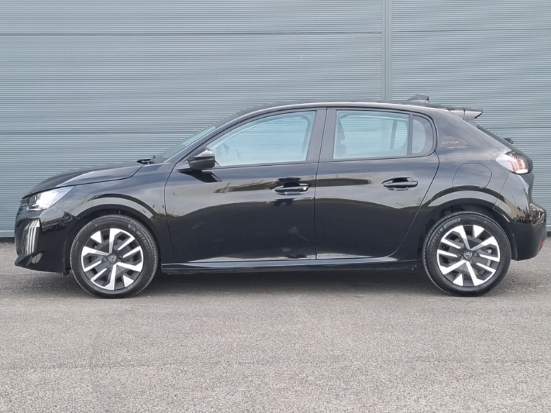 Peugeot 208 Hatchback Special Edi 1.2 Puretech 100 Style SB25VTN Black #4