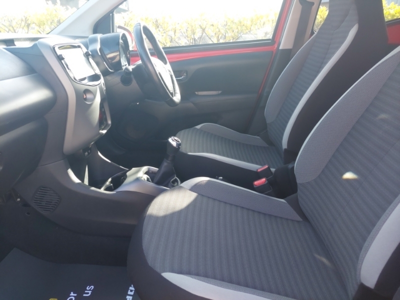 Toyota Aygo 1.0 Vvt-i X-trend FA19VXN Red #5