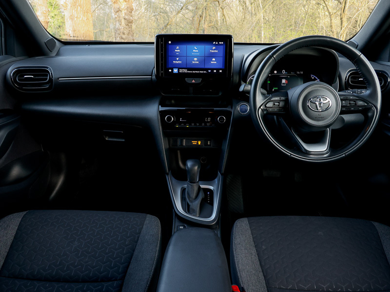 Toyota Yaris Cross 1.5 Hybrid Design Cvt Tech Pack AF72BZJ White #3