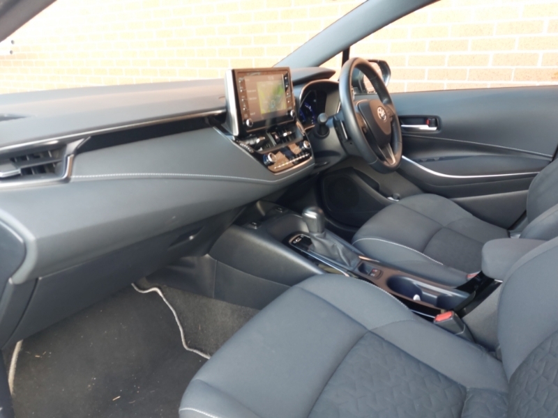 Toyota Corolla 2.0 Vvt-i Hybrid Design Cvt SG70YHR Black #5