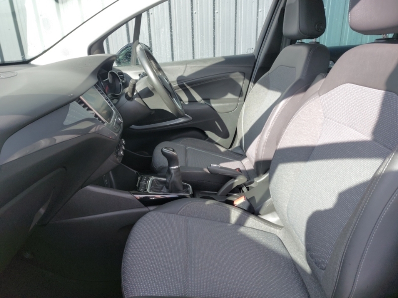 Vauxhall Crossland 1.2 Elite Edition SA22OJZ White #5