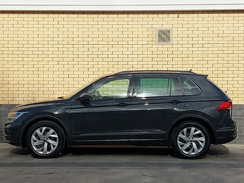 Volkswagen Tiguan 1.5 Tsi Life HG22KKT Grey #4