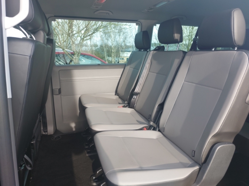 Volkswagen Transporter Shuttle 2.0 Tdi 150Ps Se Minibus SM24YAW Black #6