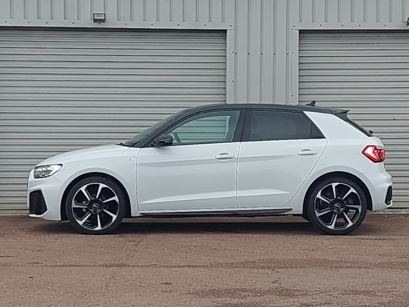 Audi A1 25 Tfsi Black Edition S Tronic CX25YAU White #4
