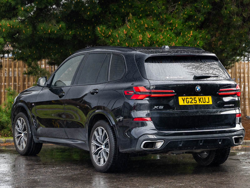 BMW X5 Xdrive30d Mht M Sport YG25KUJ Black #2