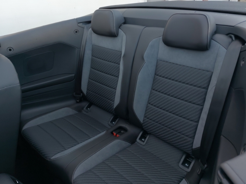 Volkswagen T-Roc 1.5 Tsi R-line Dsg White #6