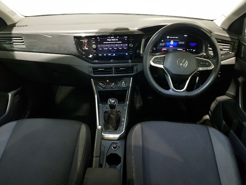 Volkswagen Taigo 1.0 Tsi Life YY22BFZ Black #3