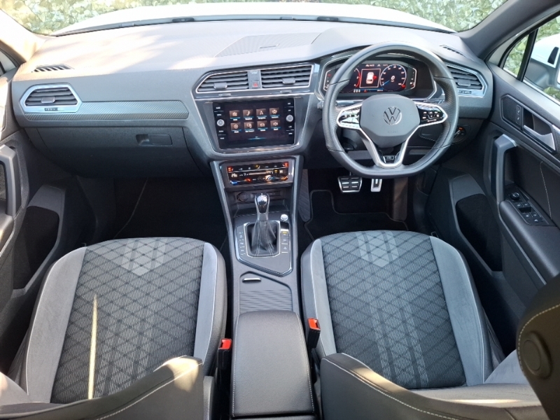 Volkswagen Tiguan 2.0 Tdi R-line Dsg MW72VVK White #3