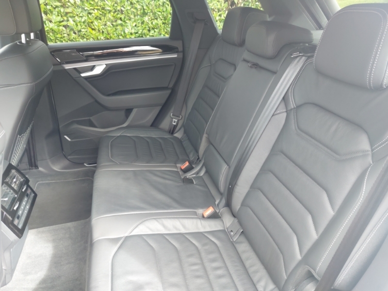 Volkswagen Touareg 3.0 V6 Tdi 4Motion 286 Black Edition Tip MM73NKE White #6