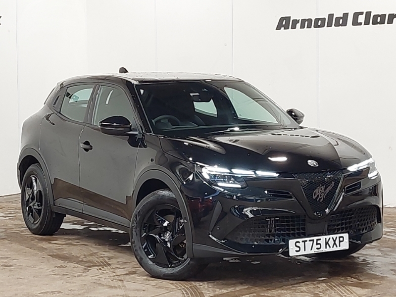 Alfa Romeo Junior 1.2 Turbo Ibrida Technology Pack Black
