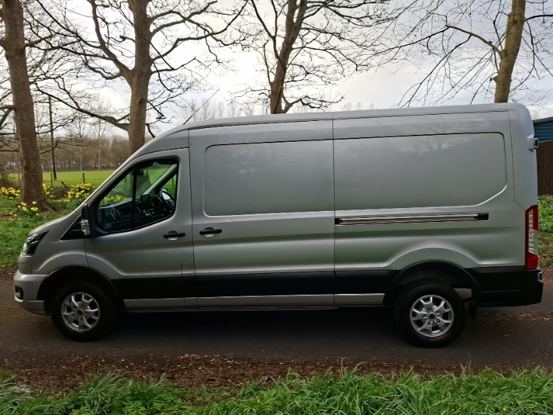Ford Transit Custom 2.0 Ecoblue 170Ps H2 Limited Van HN24EAF Silver #4