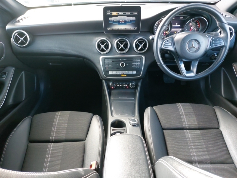 Mercedes-Benz A Class A200 Sport Edition BF18NGG White #3