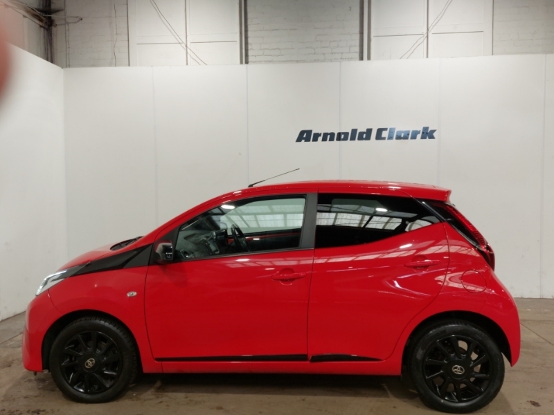 Toyota Aygo 1.0 Vvt-i X-trend Tss SB21ZCF Red #4