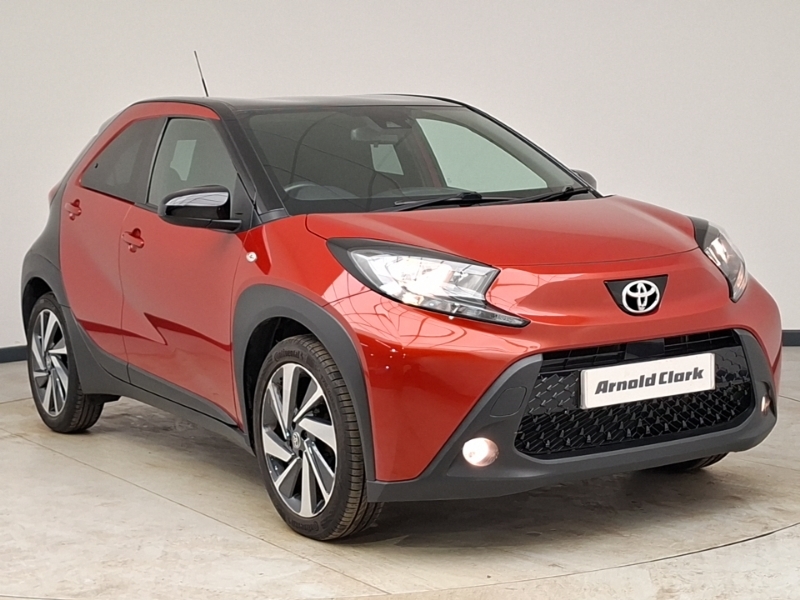 Toyota Aygo X 1.0 Vvt-i Edge Red