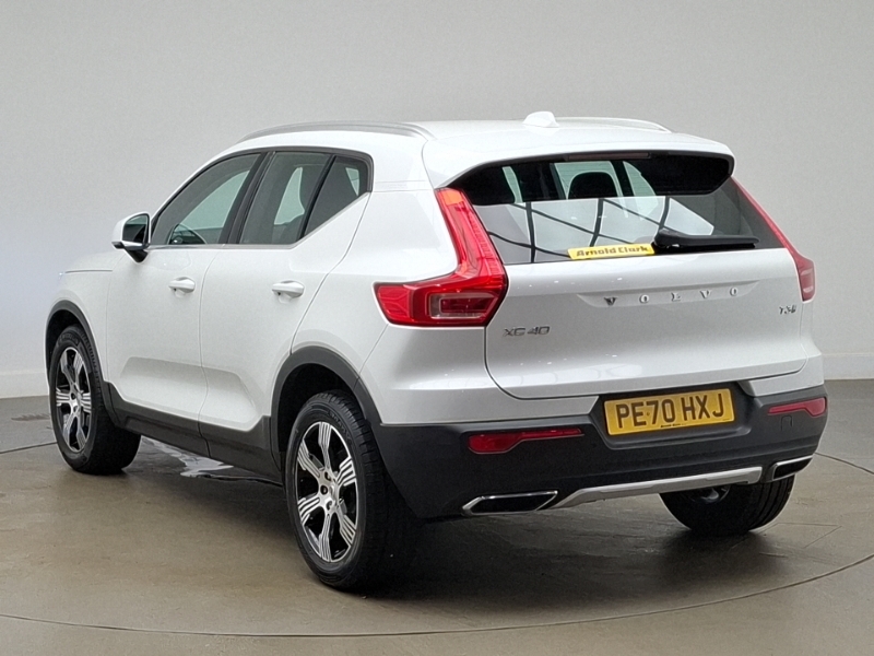 Volvo XC40 1.5 T3 163 Inscription PE70HXJ White #2