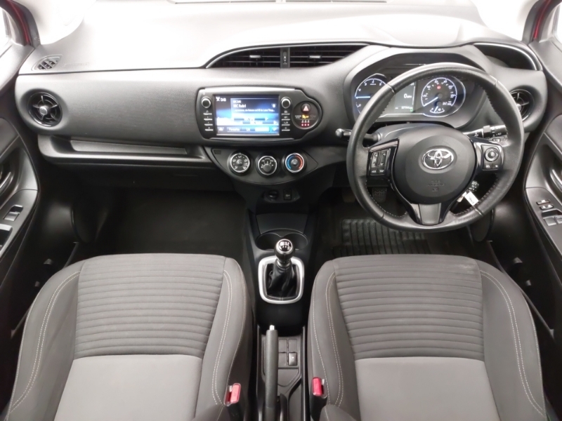 Toyota Yaris 1.5 Vvt-i Design SH67EAO Red #3