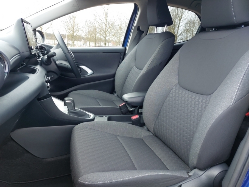 Toyota Yaris 1.5 Hybrid Design Cvt SL23FET Blue #5
