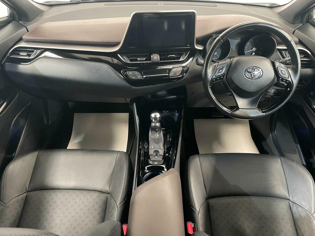 Toyota C-Hr Suv 1.2 Vvt-i Excel Cvt Awd Euro 6 Ss 2018 White #2