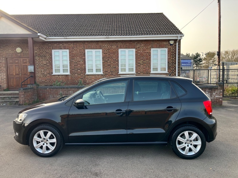 Volkswagen Polo Match Black #4
