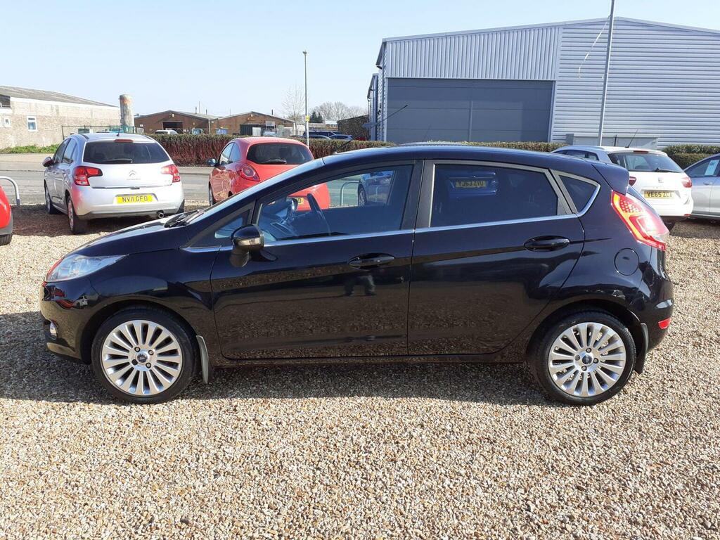 Ford Fiesta Hatchback 1.4 Titanium 200858 Black #4
