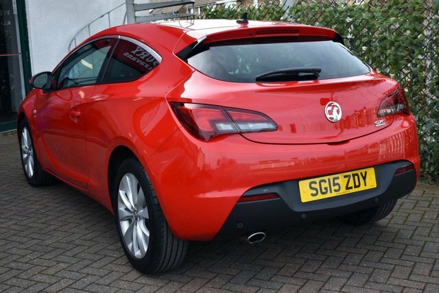 Vauxhall Astra GTC 2015 1.4I Turbo Sri Coupe 6-Speed 138 Bhp Euro 6 SG15ZDY Red #4