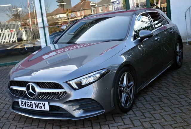 Mercedes-Benz A Class 2018 A200 Amg Line Premium 7G-dct 161 BV68NGY Grey #3
