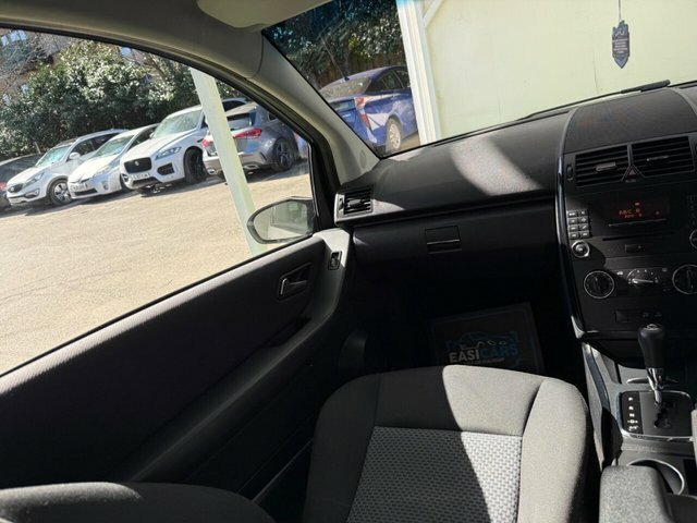 Mercedes-Benz A Class 1.5 A150 Elegance Se Cvt Blue #35