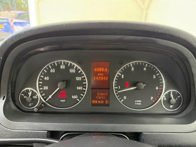 Mercedes-Benz A Class 1.5 A150 Elegance Se Cvt Blue #31
