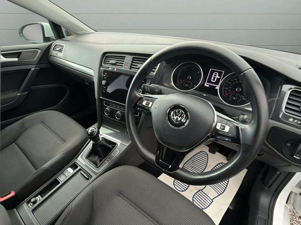 Volkswagen Golf 1.6L Se Nav BX67XAG White #4