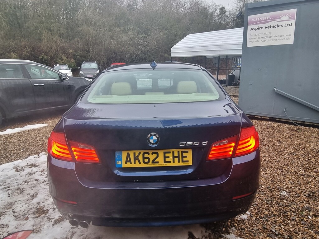 BMW 5 Series Saloon 2.0 520D Se Saloon 2012 AK62EHE Blue #5