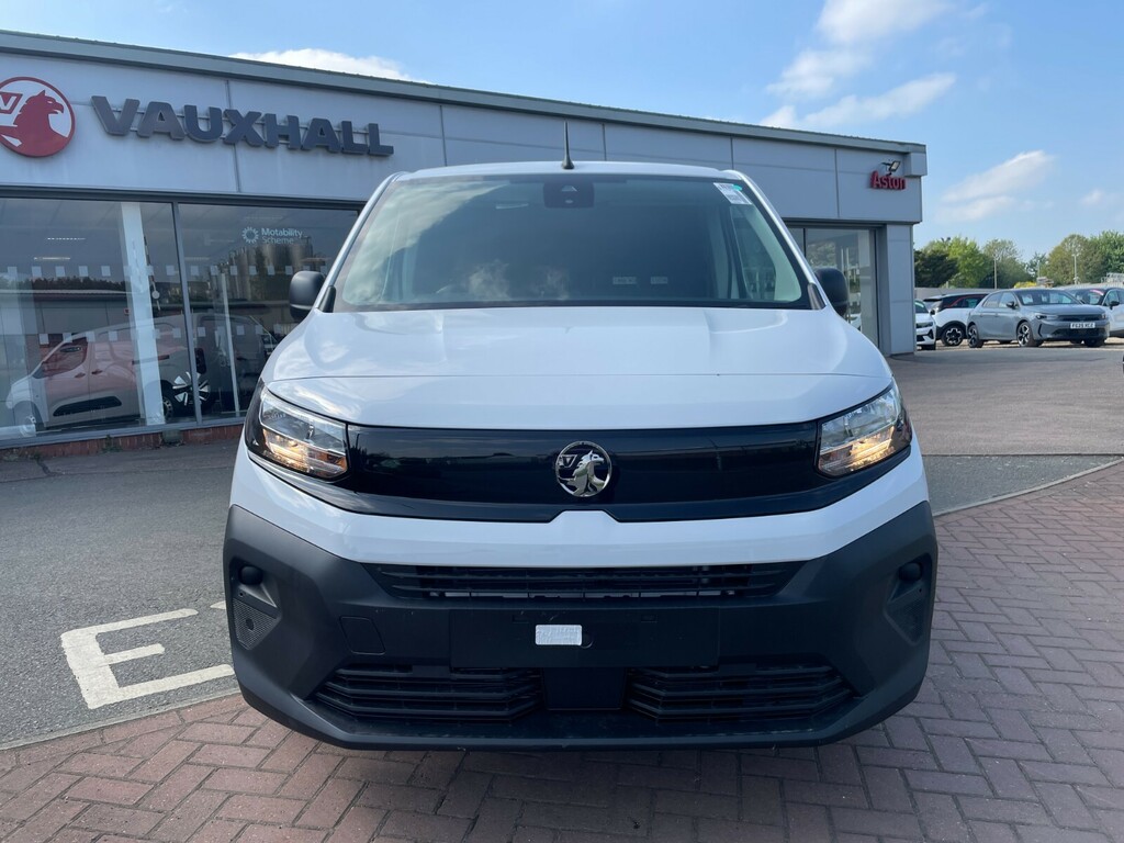 Vauxhall Combo XL Prime 2000 1.5Td 100Ps FE75AYU White #2