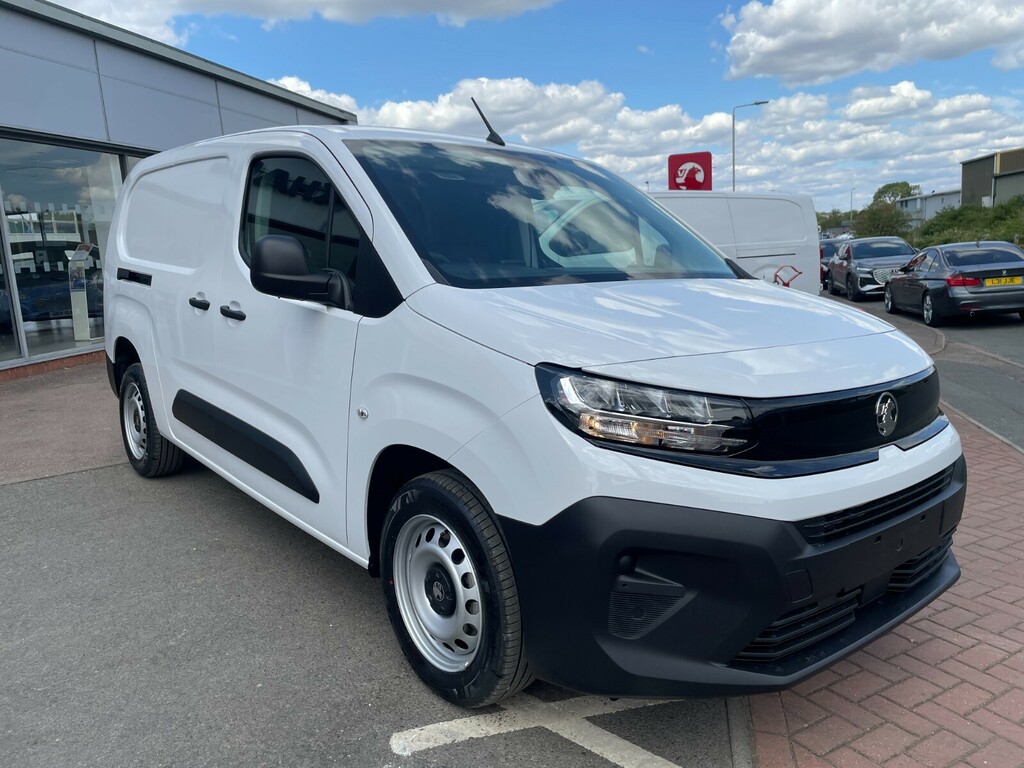 Vauxhall Combo XL Prime Crew 2300 1.5Td 100Ps With Spare Wheel FE75AYT White #3