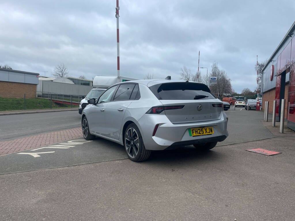 Vauxhall Astra Griffin 54Kwh 156Ps FH25XJW Silver #3