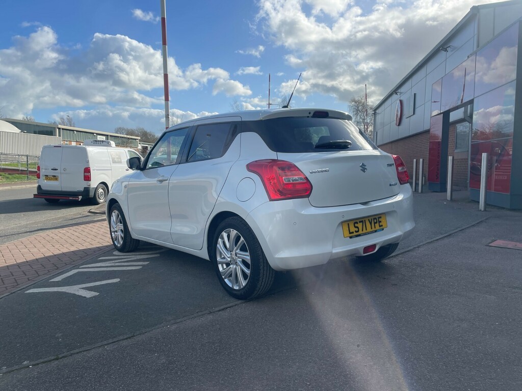 Suzuki Swift Sz-t 1.2 Dualjet Mhev 83Ps Cvt White #4