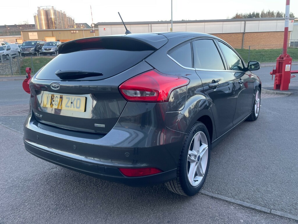 Ford Focus Zetec Edition 1.0T 125Ps Ecoboost VX67ZKO Grey #5