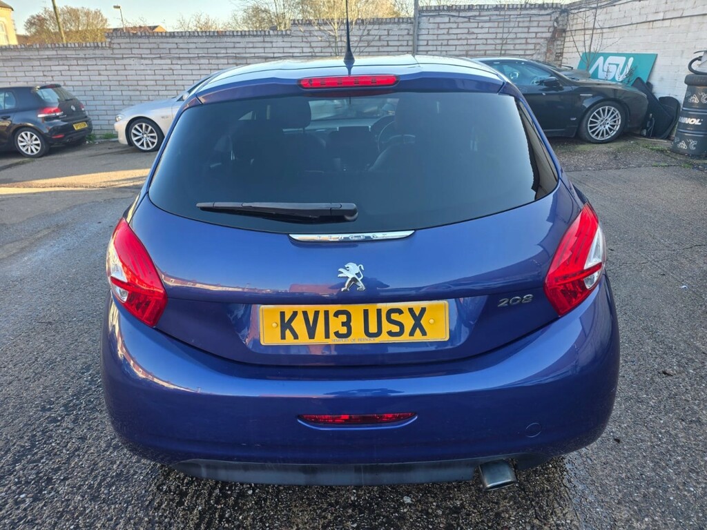 Peugeot 208 Hatchback 1.4 Vti Allure 201313 Blue #4