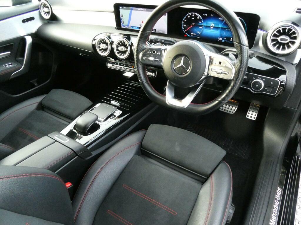 Mercedes-Benz A Class Hatchback 2.0 A200d Amg Line Premium 8G-dct Euro AK69GGE Black #2