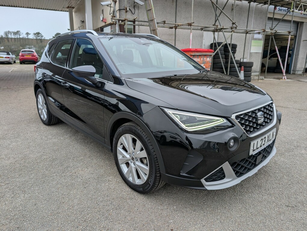 Seat Arona 1.0 Tsi Xperience Only 8 100 Miles Black