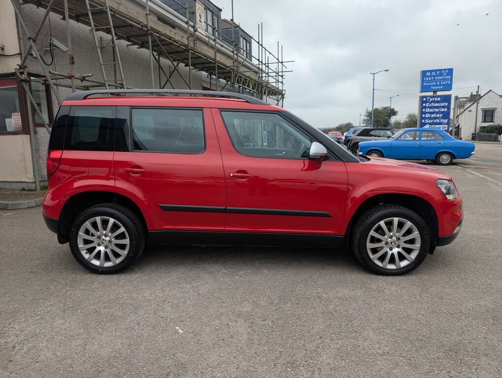 Skoda Yeti 2.0 Tdi Se PN65OZA Red #4