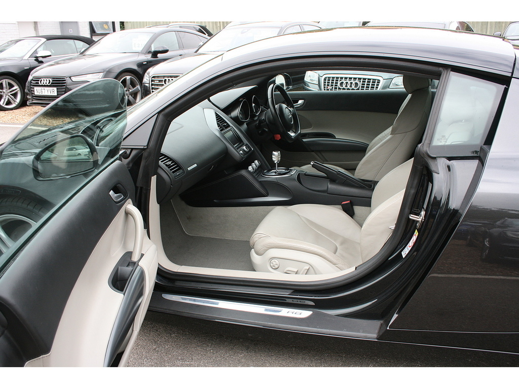 Audi R8 4.2 Fsi V8 Quattro Coupe U892 Ulez Black #2