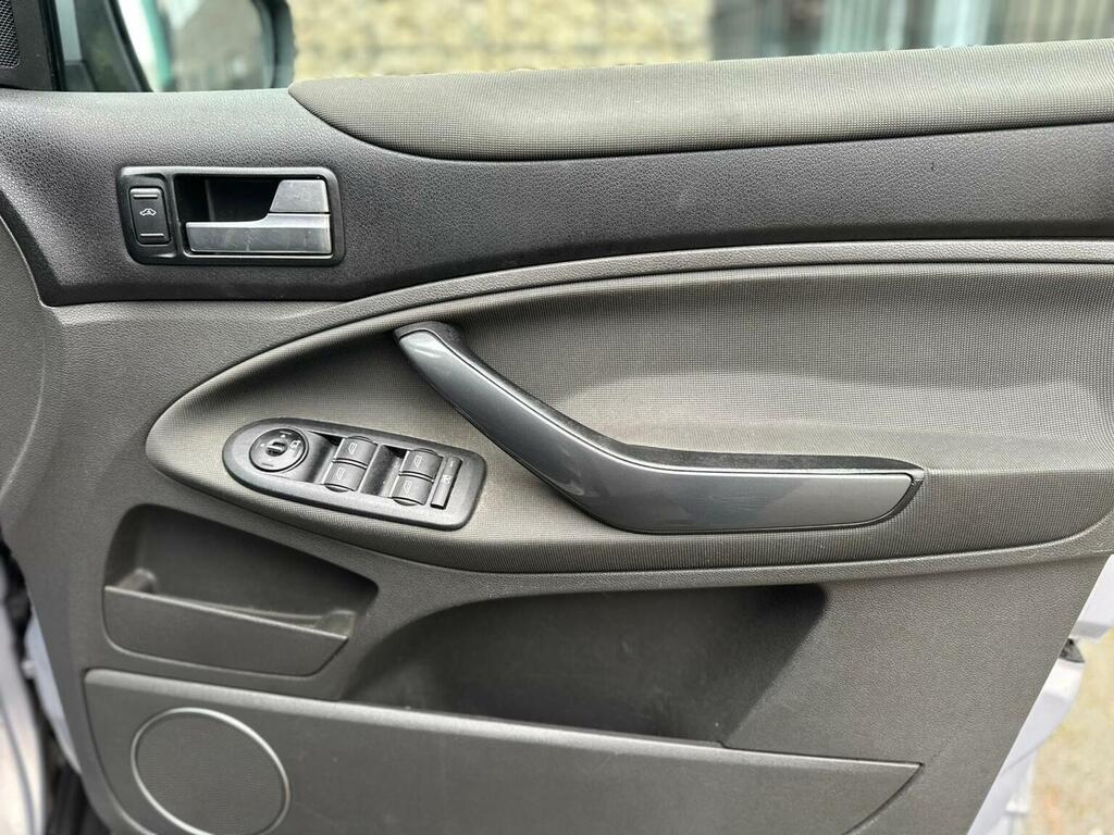 Ford Kuga 2.0 Tdci Titanium 2Wd Euro 5 EA61XFJ Silver #5