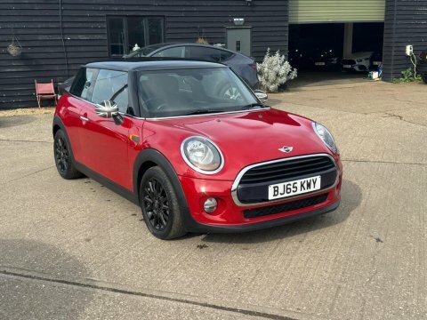 Mini Hatch 1.5 Cooper Euro Red