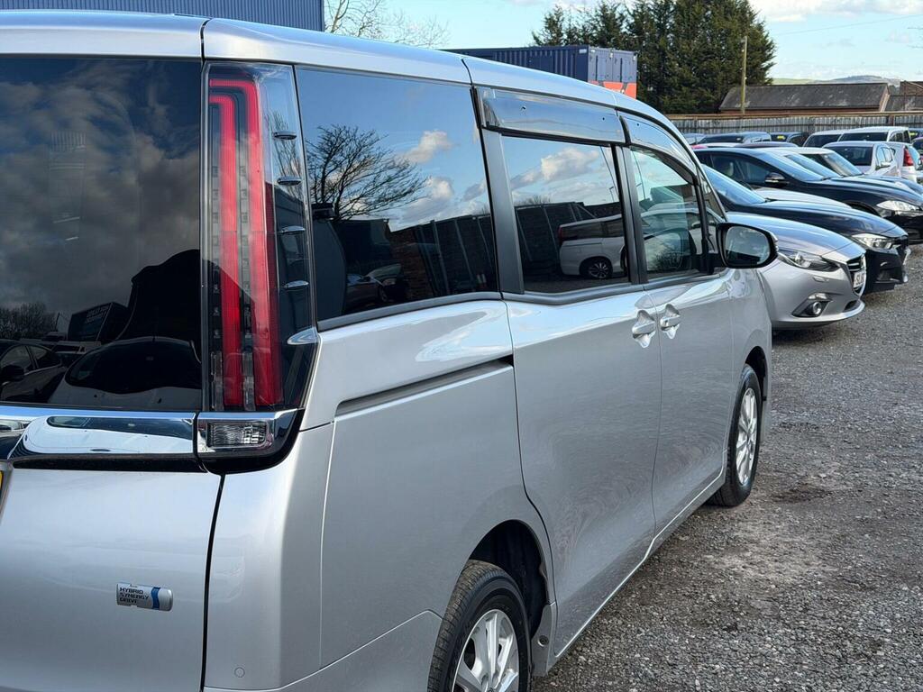 Toyota Noah Mpv Voxy 1.8 Hybrid Euro 6 202171 Silver #4